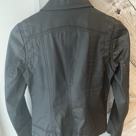 Le château coated denim jacket - Picture 2 of 7